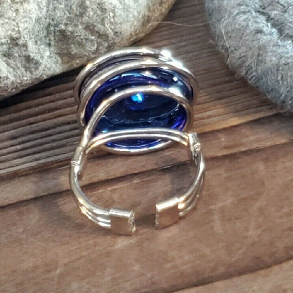 Handcrafted Edgy Cobalt Blue Silver Spiral Luster Glass Bauble Ring - Picture 5 of 8